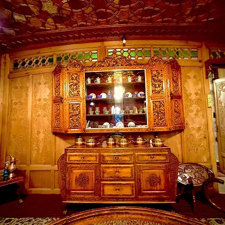 The Badyari Palace Houseboats Srīnagar Exterior foto